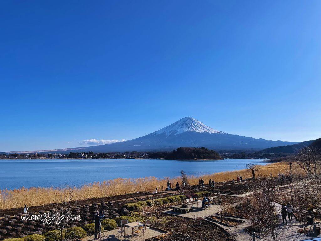 環遊世界．日本｜河畔望向富士山